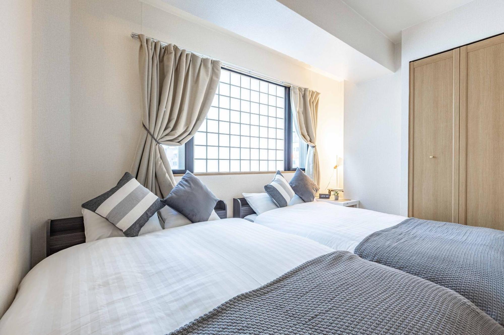 Racine難波 Apartamento *