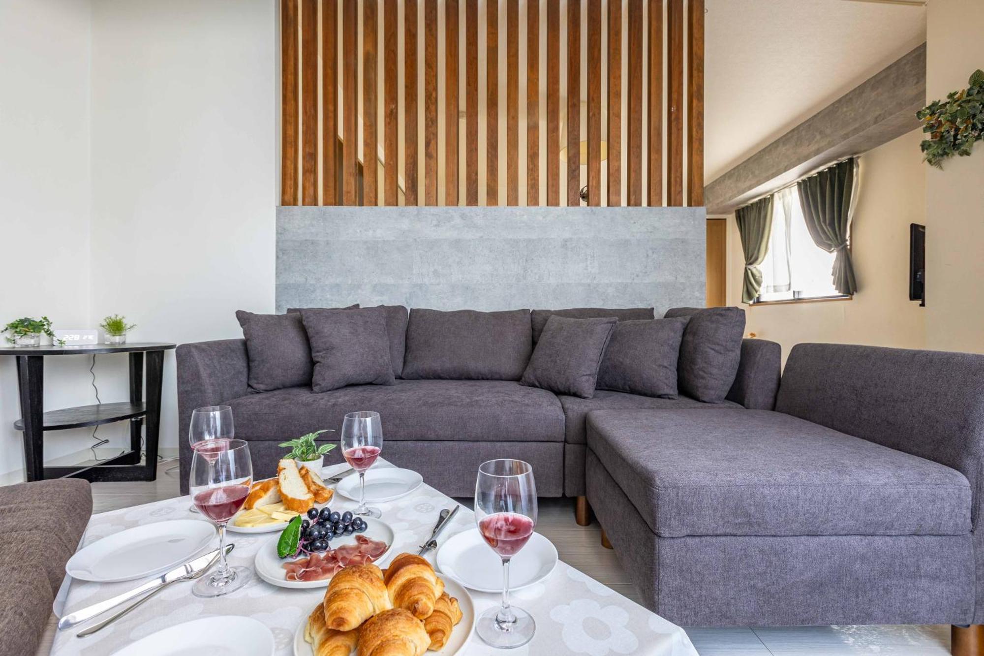 Racine難波 Apartamento Osaka