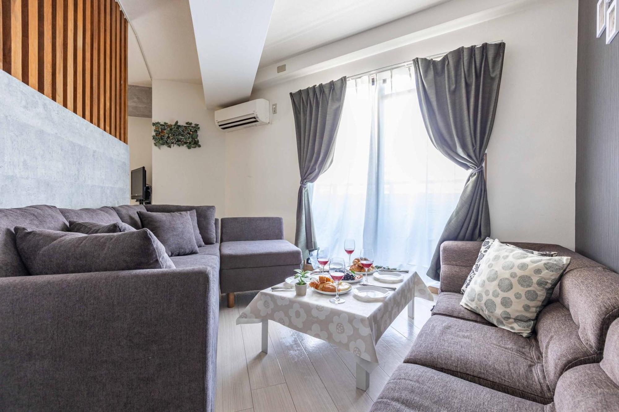 Racine難波 Apartamento *